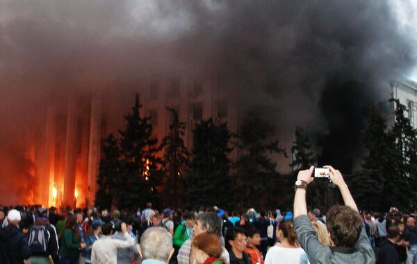Потресне слике пожара обишле су свет. - Sputnik Србија
