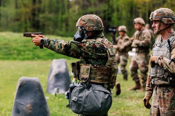 Такмичење Најбољи ратник у САД на ком је победио припадник 72. бригаде за специјалне операције Војске Србије водник прве класе Иван Јеремић  - Sputnik Србија