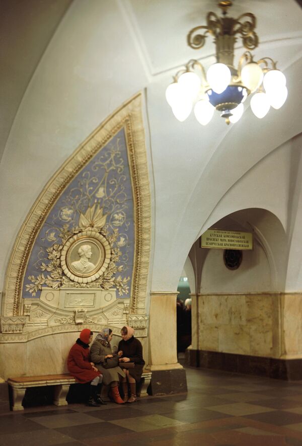 Чак 44 станице Московског метроа имају статус културног наслеђа. - Sputnik Србија