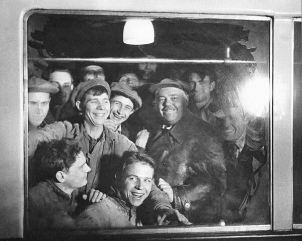 Градитељи Московског метроа били су и његови први путници далеке 1935. године. - Sputnik Србија