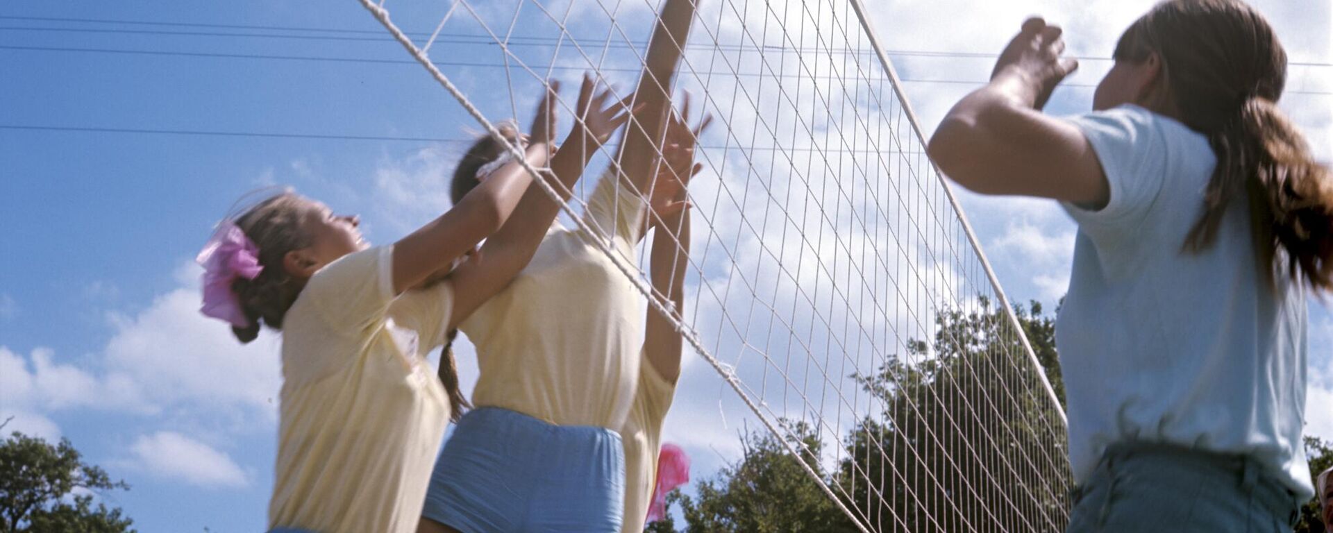 детский волейбол - Sputnik Србија, 1920, 18.05.2025