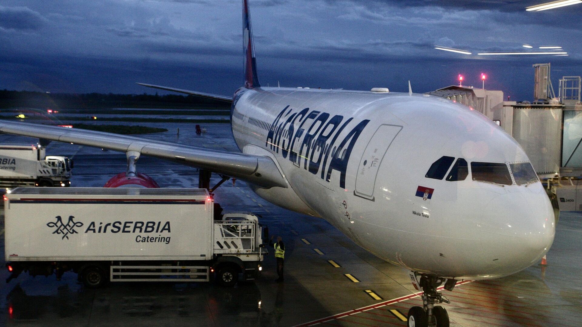  «Эйр Сербия» ;: Возможные задержки и отмены рейсов из-за запрета на дозаправку в аэропорту Белграда