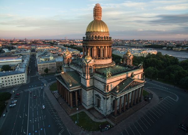 Саборна црква Светог Исака у Санкт Петербургу - Sputnik Србија