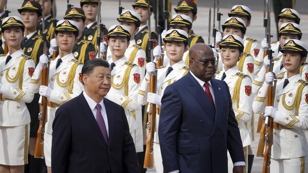 Si Đinping sa predsednikom Demokratske Republike Kongo Feliksom Čisekedijem snimljen 26. maja 2023. u Pekingu - Sputnik Srbija