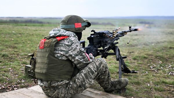 Митраљез корд на полигону за обуку у зони специјалне војне операције у Украјини - Sputnik Србија