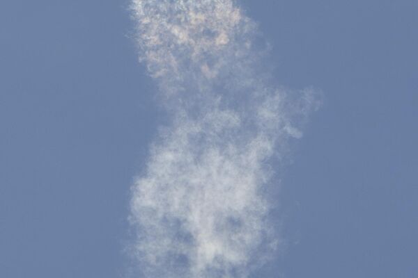 Raketa „Spejs Iksa“ „falkon 9“, sa svemirskim teleskopom Evropske svemirske agencije Euklid, poleće sa podmetača 40 na stanici u Floridi. - Sputnik Srbija