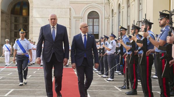 Ministri odbrane Italije i Srbije Gvido Krozeto i Miloš Vučević u Rimu - Sputnik Srbija
