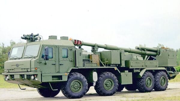 Camohodnoe artilleriйskoe orudie kalibra 152-mm 2S43 «Malьva» - Sputnik Srbija