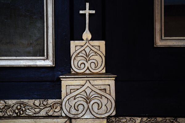 Детаљ иконостаса цркве Светог Богојављења у Врдилима - Sputnik Србија