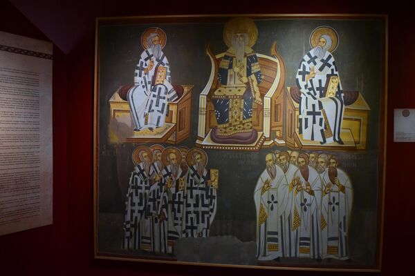 У простору намењеном средњем веку налазе се копије фресака из манастира Лесново, Манасија, Студеница и Сопоћани. - Sputnik Србија