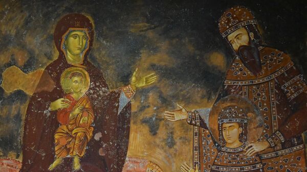Копија фреске Богородица са Христом и краљ Урош са принцом Драгутином (Манастир Сопоћани) - Sputnik Србија