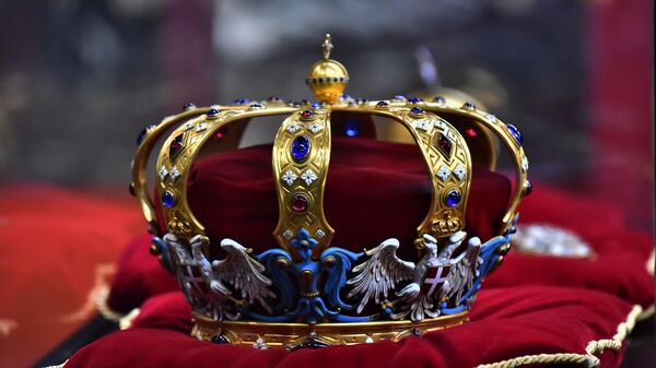 Круна краља Петра Првог направљена  је од ручице Карађорђевог топа, заплењеног од Турака у Првом српском устанку - Sputnik Србија