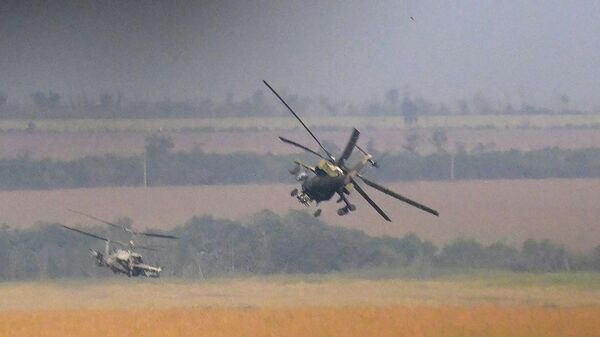 Хеликоптери Ка-52 и Ми-28 у зони СВО - Sputnik Србија