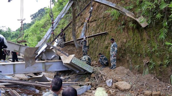 Most u izgradnji srušio se u državi Mizoram na severozapadu Indije - Sputnik Srbija