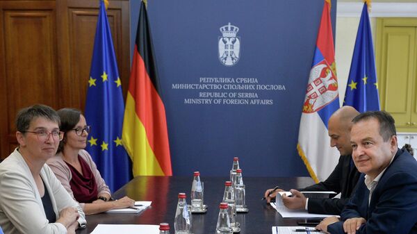 Министар спољних послова Ивица Дачић примио је амбасадорку Савезне Републике Немачке Анке Конрад - Sputnik Србија