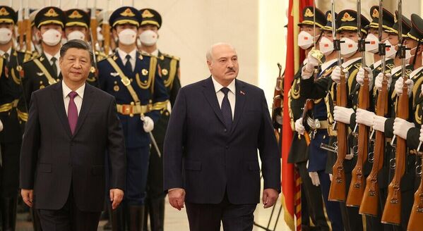 Састанак председника Белорусије и кинеског председника Си Ђинпинга у Пекингу у оквиру државне посете Александра Лукашенка Кини 1-2. марта 2023. године. Лидери земаља су објавили заједничко саопштење о даљем развоју односа свестраног стратешког партнерства Белорусије и Кине у новој епохи. - Sputnik Србија