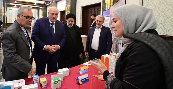 Александар Лукашенко је ове године био у Ирану. Разговор са Ибрахимом Раисијем је одржан 13. марта када је и потписан пакет докумената, укључујући и план сарадње до 2026. године.  - Sputnik Србија