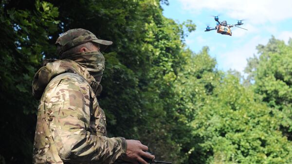 Testiranje vojnog drona - Sputnik Srbija