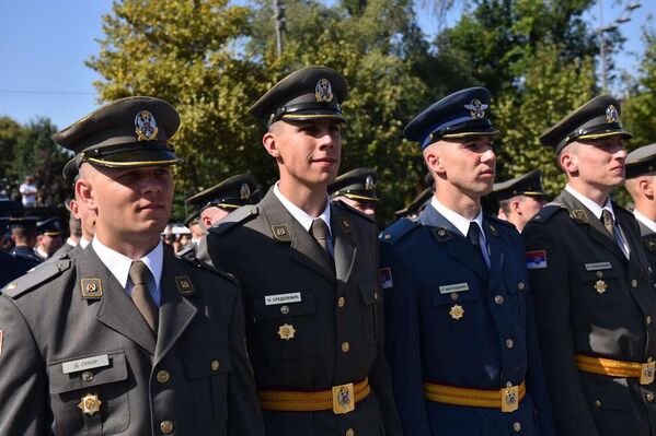 Svečana promocija najmlađih oficira Vojske Srbije u Beogradu - Sputnik Srbija