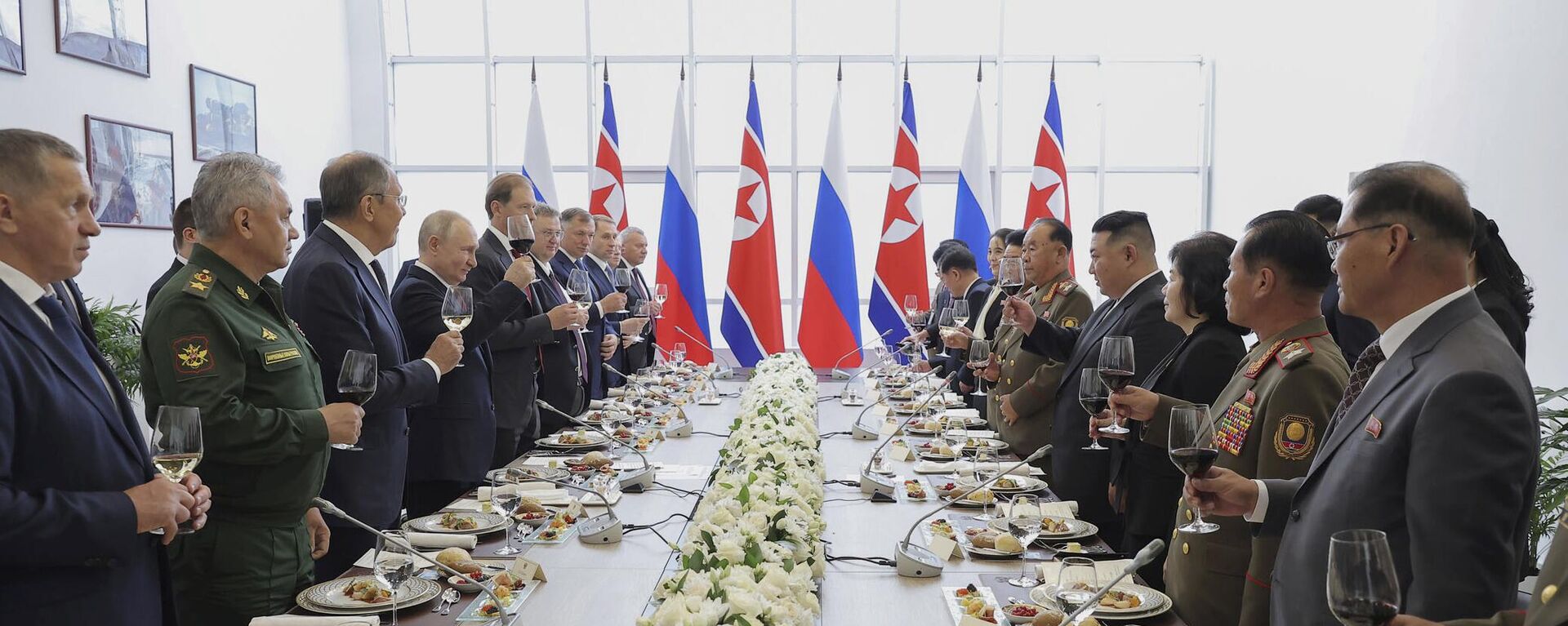 Свечани пријем који је приредио председник Русије Владимир Путин поводом посете севернокорејског лидера Ким Џонг Уна Русији - Sputnik Србија, 1920, 14.09.2023