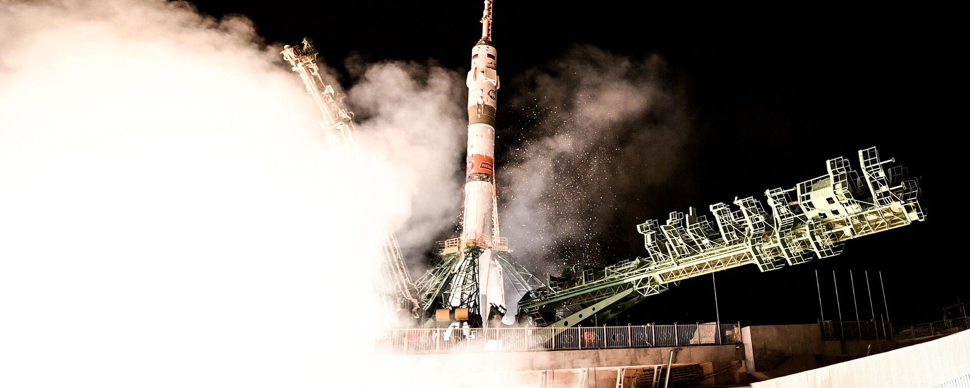 Старт ракеты-носителя Союз-2.1а с транспортным пилотируемым кораблем Союз МС-24 с космодрома Байконур - Sputnik Србија, 1920, 31.07.2025