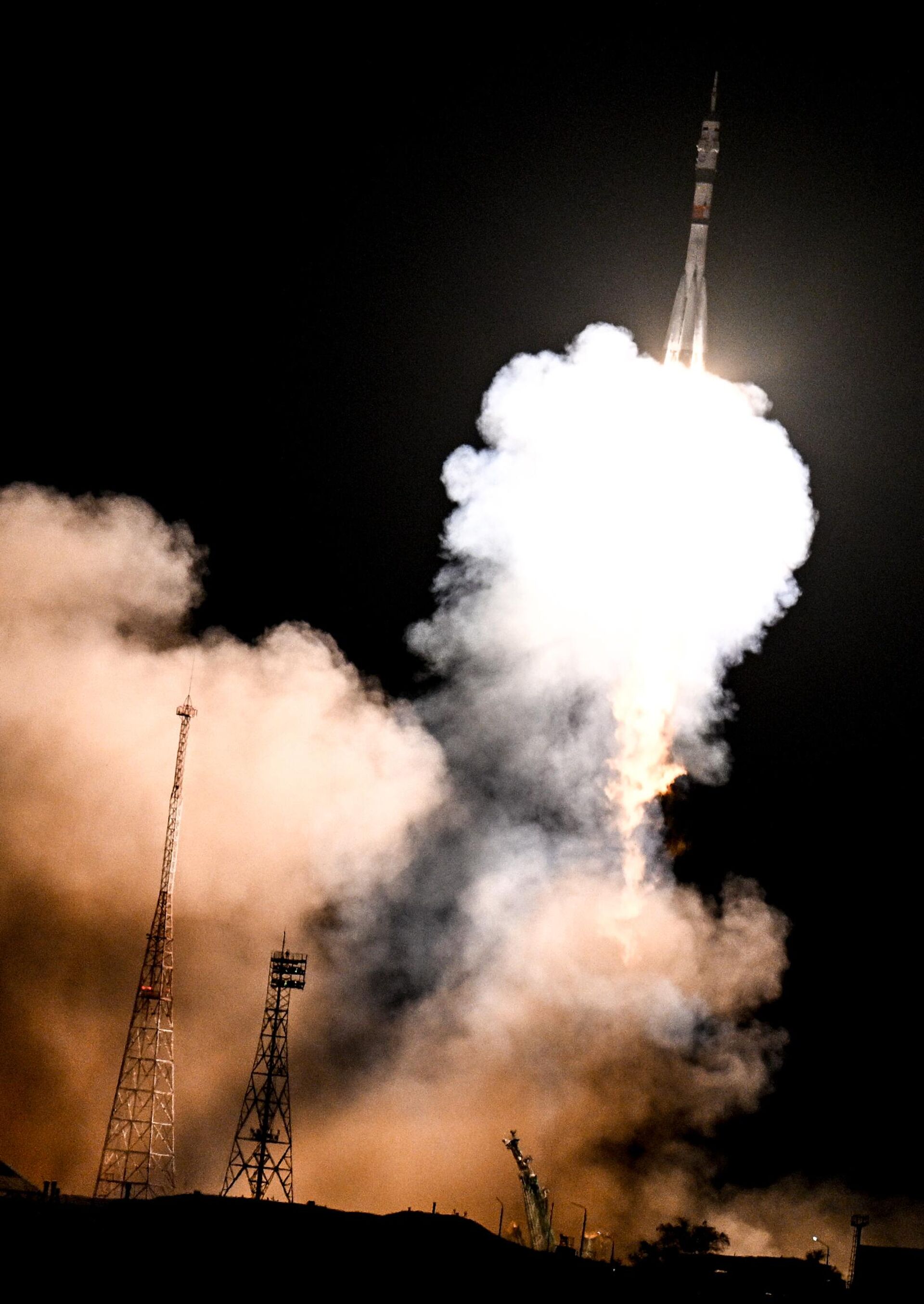 Start raketы-nositelя Soюz-2.1a s transportnыm pilotiruemыm korablem Soюz MS-24 s kosmodroma Baйkonur. Start raketы-nositelя Soюz-2.1a s transportnыm pilotiruemыm korablem Soюz MS-24 s kosmodroma Baйkonur. - Sputnik Srbija, 1920, 17.04.2025