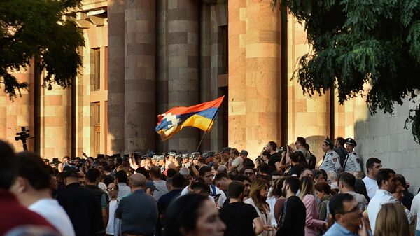 Protesti u Jerevanu zbog eskalacije u Nagorno Karabahu - Sputnik Srbija