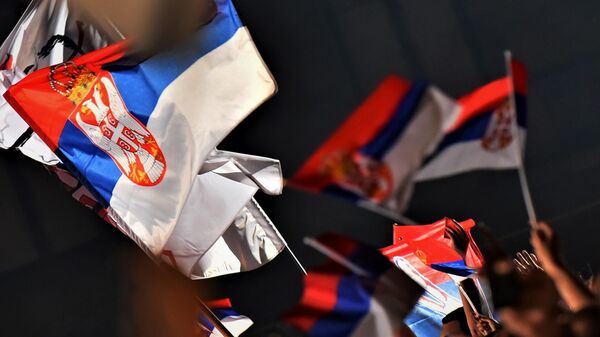 Vijorenje srpskih zastava - Sputnik Srbija