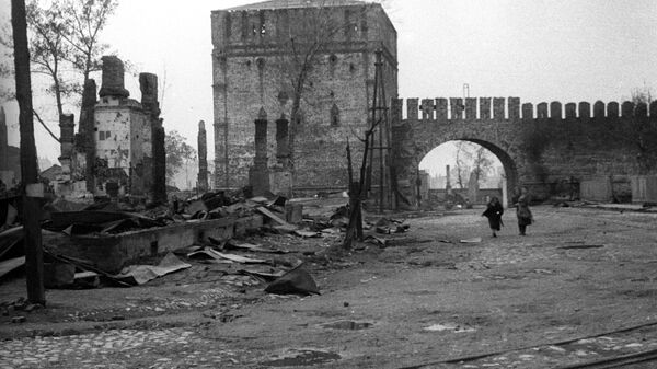 Smolensk koji su nacisti porušili i zapalili prilikom povlačenja, septembar 1943. godine - Sputnik Srbija
