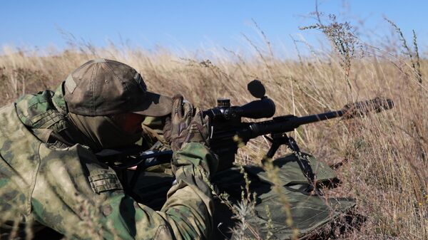 Снайпер отряда специального назначения Эспаньола ВС РФ во время выполнения боевых задач на Артемовском тактическом направлении - Sputnik Србија