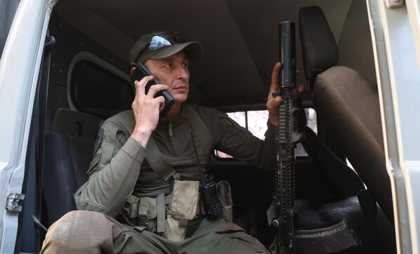 Командант одреда специјалних снага „Еспањола“ Оружаних снага Русије Станислав Орлов (позивни знак „Шпанац“) на линији фронта у правцу Артјомовска. - Sputnik Србија