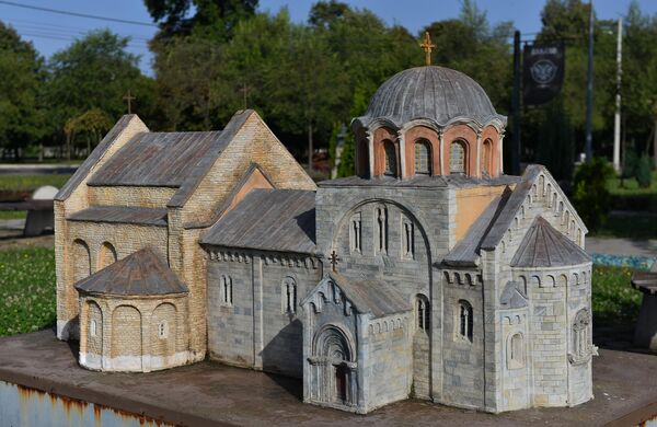 Minijatura Studenice u tematskom parku Srbija - Sputnik Srbija