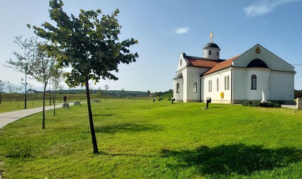 U sklopu parka na Bagdali nalazi se i Crkva Svetog Jovana Krstitelja - Sputnik Srbija