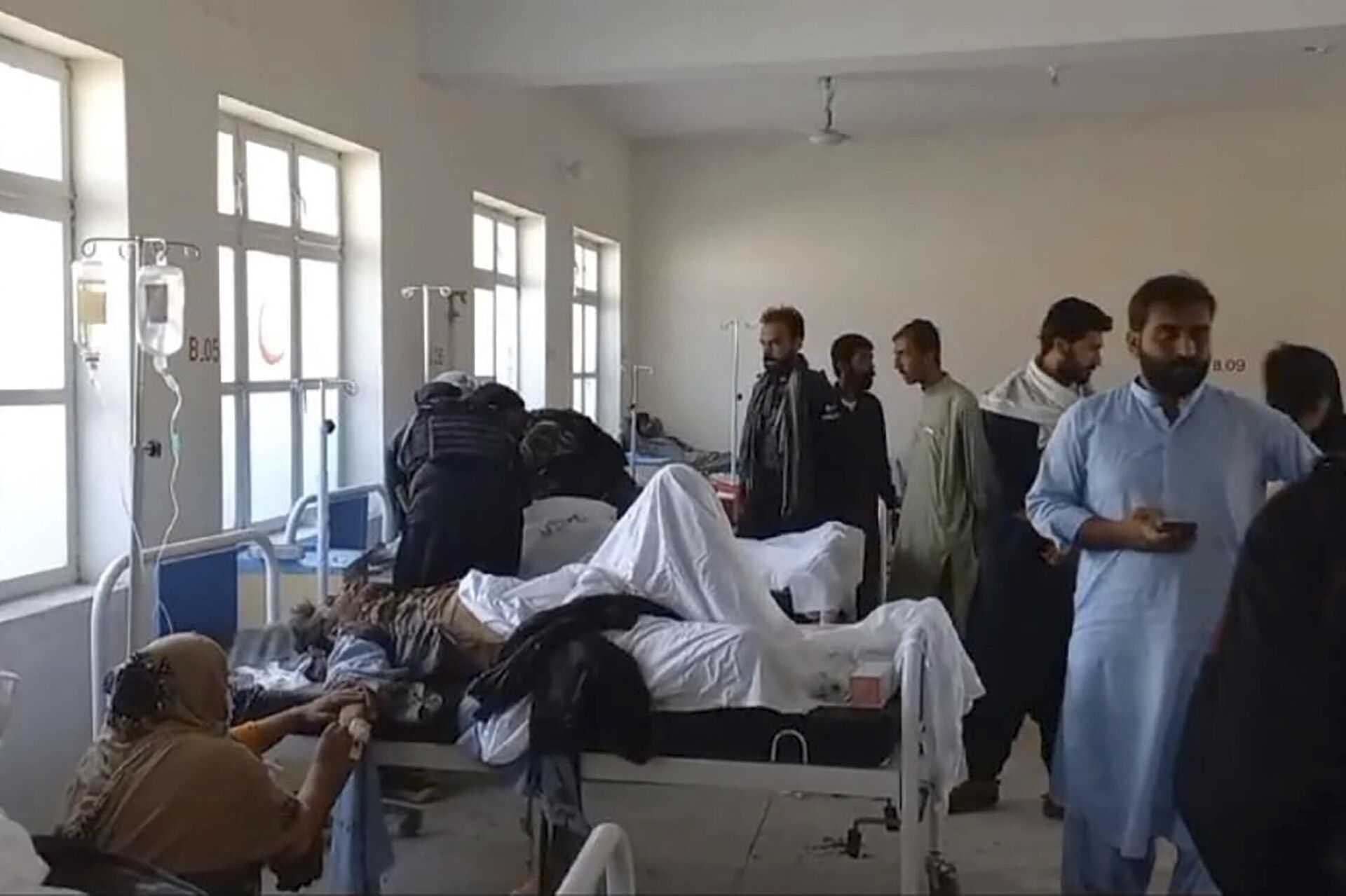 Болница у Пакистану у којој су смештени повређени у самоубилачком нападу код џамије - Sputnik Србија, 1920, 29.09.2023
