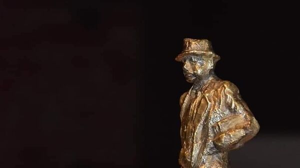 Статуа Милосава Буце Мирковића која се додељује на позоришном фестивалу Буцини дани у Александровцу - Sputnik Србија