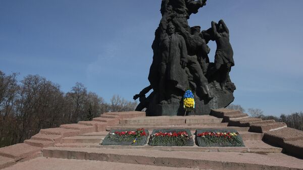 Spomenik poginulima u Babinom Jaru u Kijevu - Sputnik Srbija