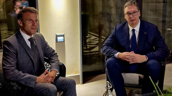 Predsednik Republike Srbije Aleksandar Vučić razgovarao je sa predsednikom Republike Francuske Emanuelom Makronom - Sputnik Srbija
