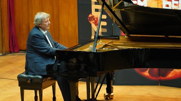 Пијаниста Борис Березовски одржао концерт у оквиру Бемуса - Sputnik Србија