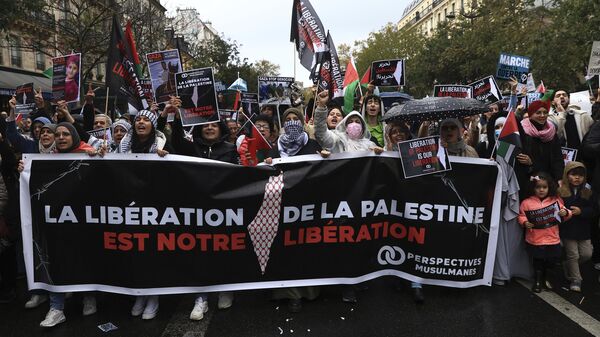 Protest u Parizu u znak podrške Palestincima - Sputnik Srbija