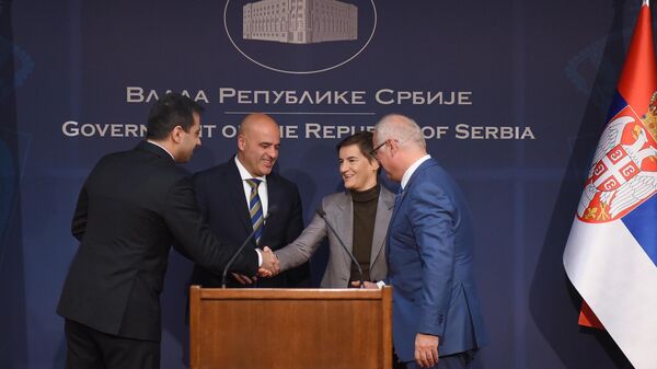 Потписан Меморандум о изградњи брзе пруге - 120 километара на сат од Ниша до Скопља - Sputnik Србија