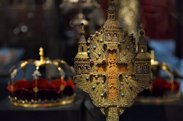 Izložene crkvene relikvije samo su deo blaga iz riznice Saborne crkve u Beogradu - Sputnik Srbija