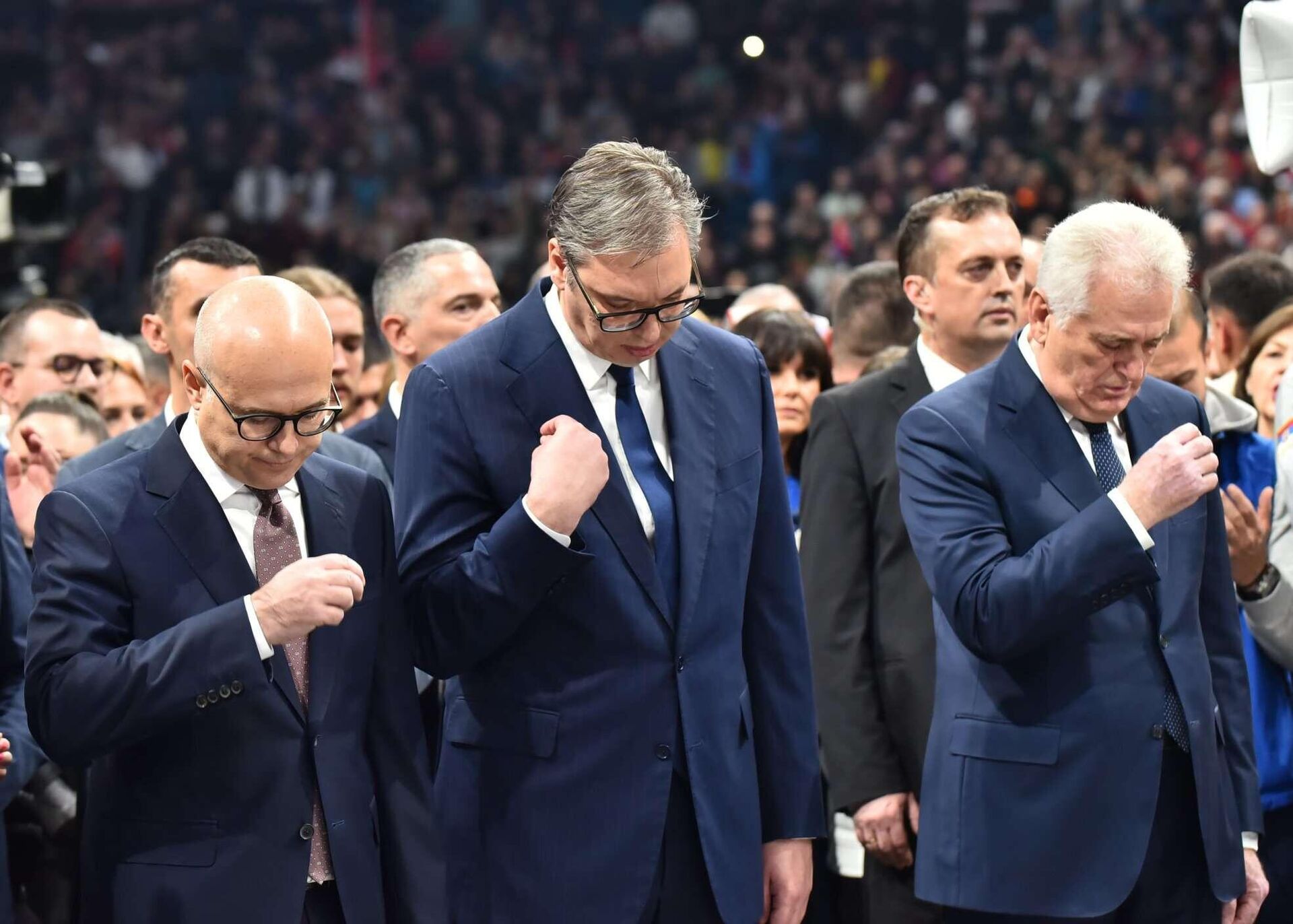 Miloš Vučević, Aleksandar Vučić i Tomislav Nikolić na predizbornom skupu u Štark areni - Sputnik Srbija, 1920, 02.12.2023