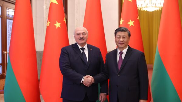 Председници Белорусије и Кине, Александар Лукашенко и Си Ђинпинг - Sputnik Србија