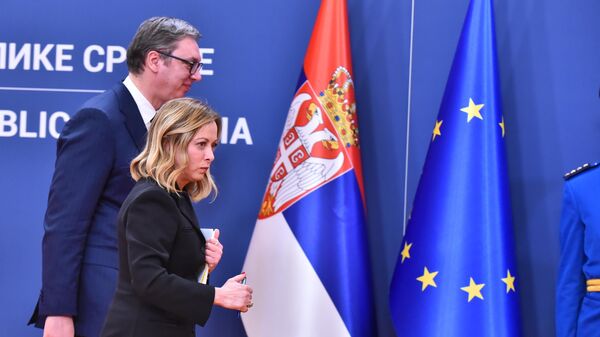 Đorđa Meloni i Aleksandar Vučić nakon obraćanja medijima - Sputnik Srbija