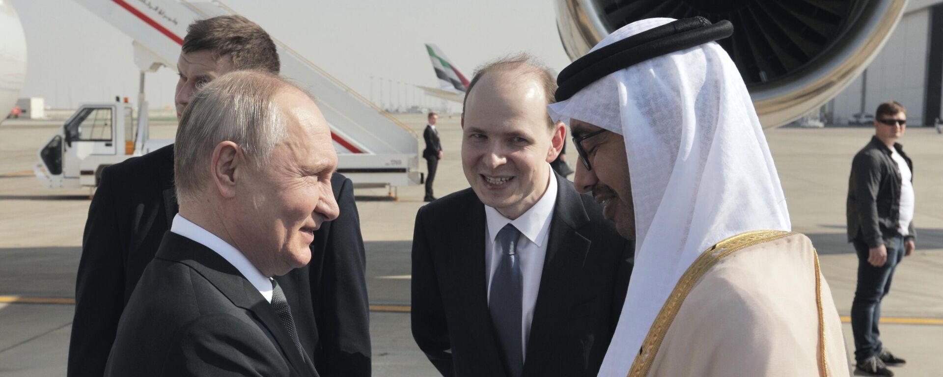 Predsednici Rusije i UAE, Vladimir Putin i Muhamed Bin Zaidom el Nahjan - Sputnik Srbija, 1920, 06.12.2023