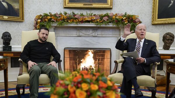 Председници Украјине и САД, Владимир Зеленски и Џозеф Бајден, током састанка у Белој кући - Sputnik Србија