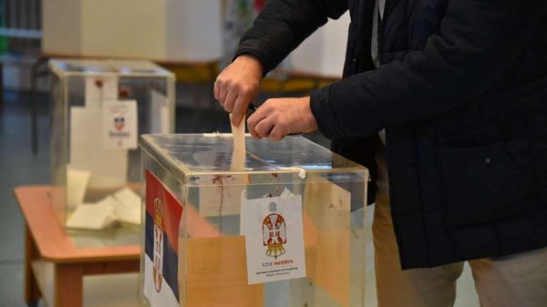 Вучић: Одлуку о изборима саопштићу сутра у 12 сати, на биралишта 25. октобра