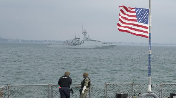 Амерички разарач УСС Рос на војним вежбама у Црном мору - Sputnik Србија