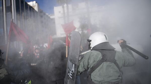 Грчка полиција на протесту у Атини - Sputnik Србија
