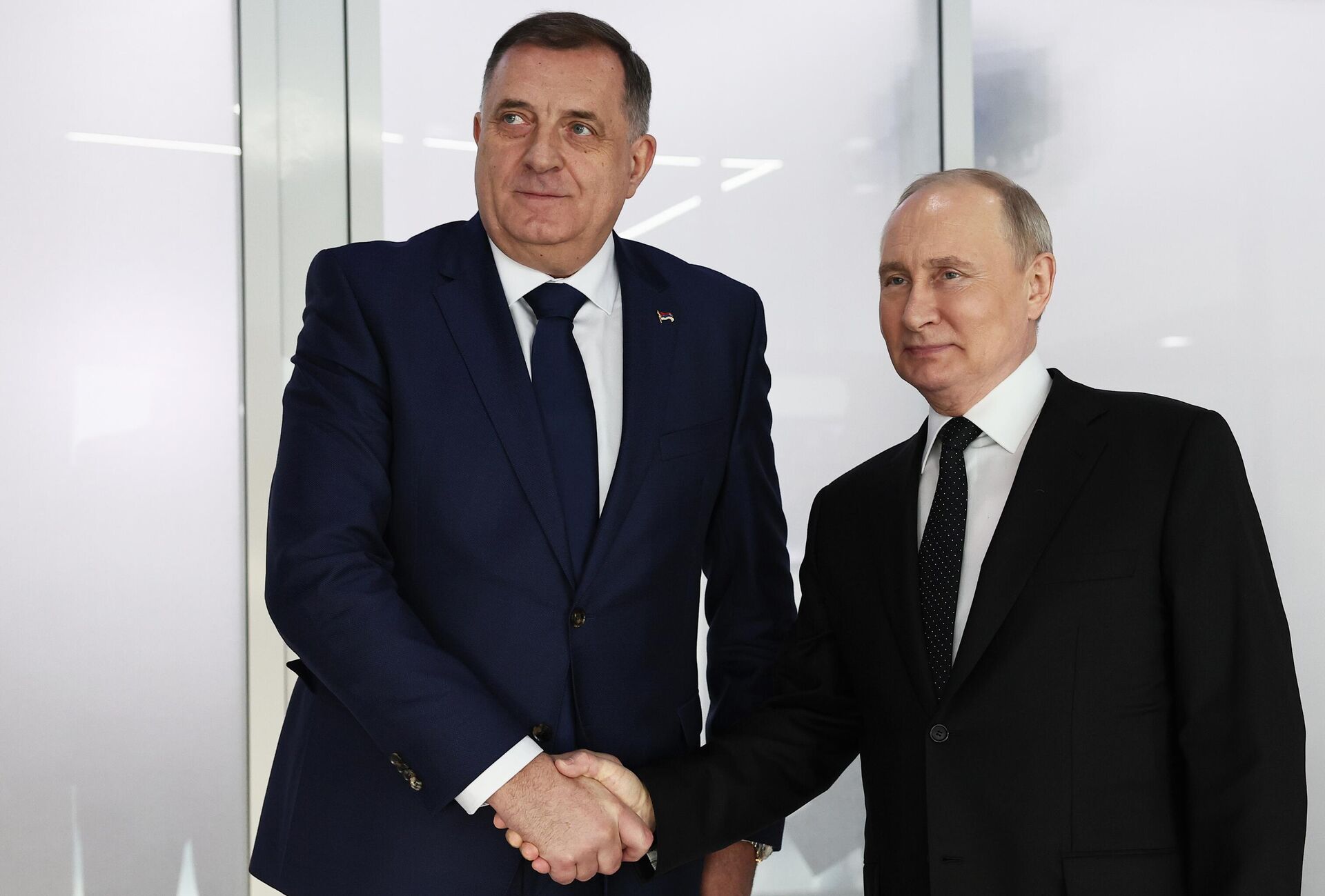 Vladimir Putin i Milorad Dodik - Sputnik Srbija, 1920, 21.02.2024